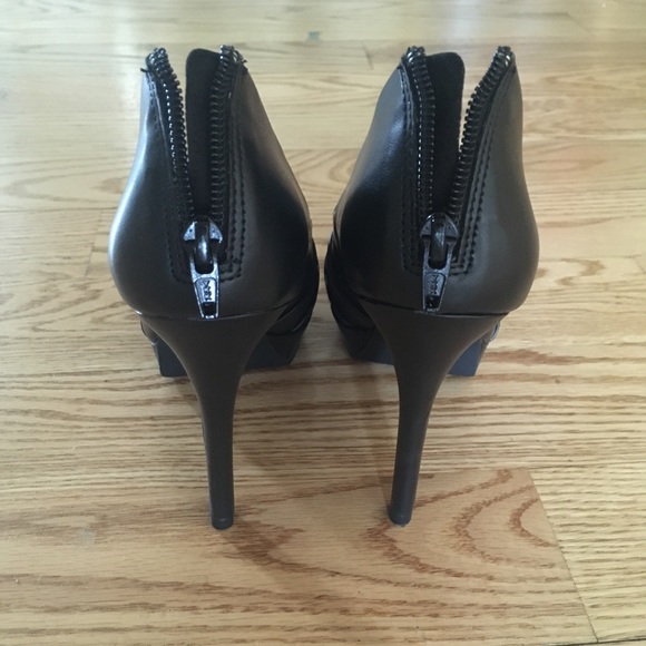 Elle black open toe heels Size 8 - Picture 3 of 4